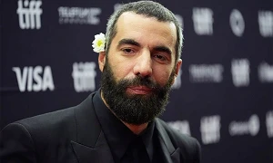 Ρομέν Γαβράς: «Ισως να αρχίσουμε να πετάμε ανθρώπους στο ηφαίστειο…»
